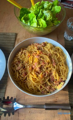  Spaghetti alla carbonara 